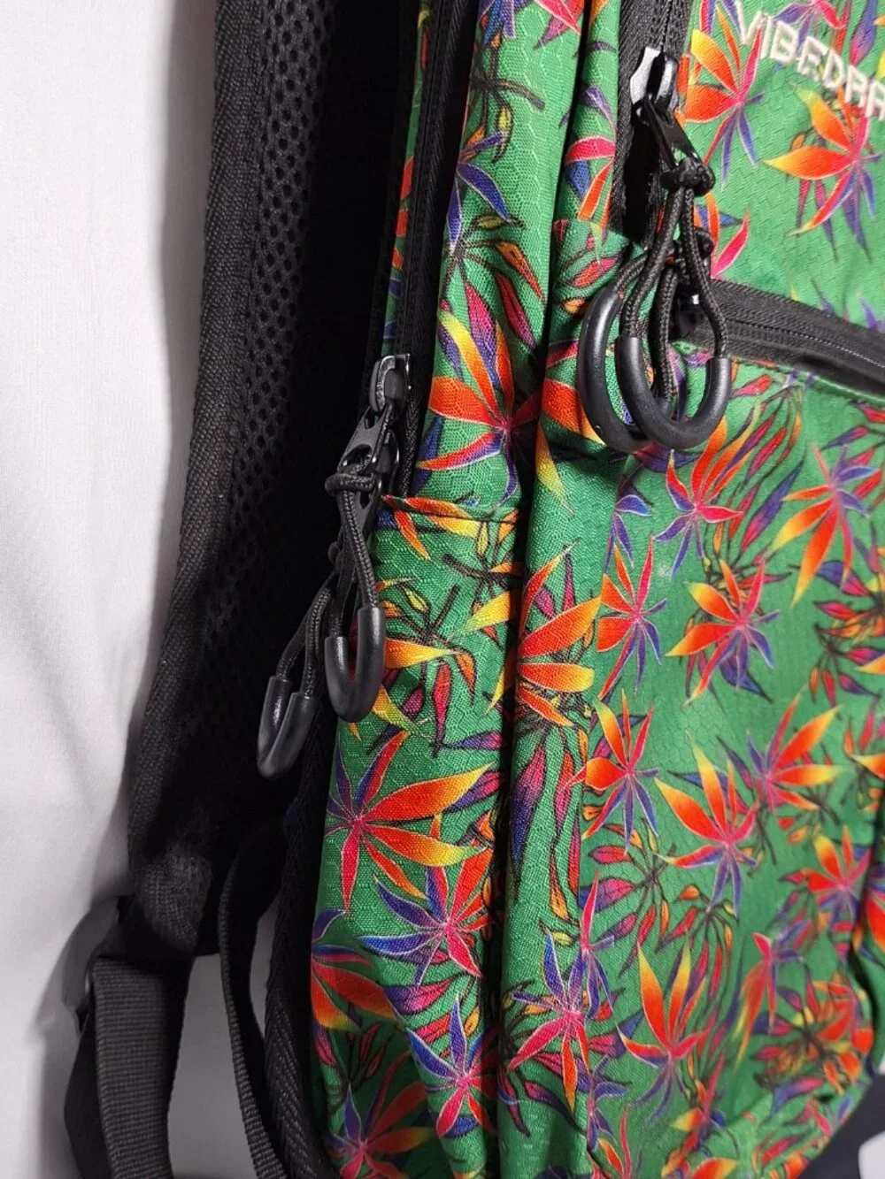 Vibedration Hydration Backpack w/o bladder, GreenTropical Floral, Used